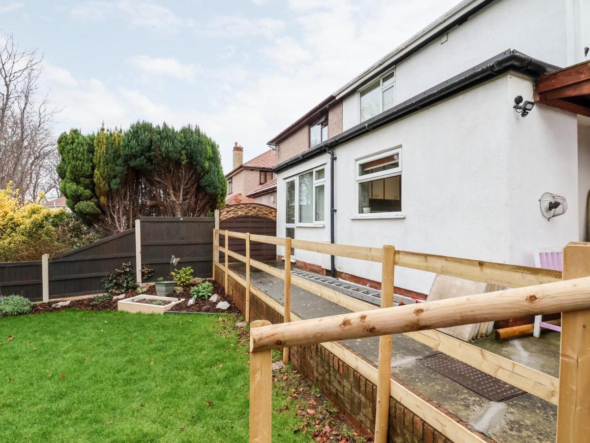 The Hollies Villa Prestatyn Luaran gambar